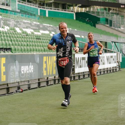 13.09.2026 - 21. swb-Marathon Bremen Michael Burmester http://msf.ph/oto/10442498 13.09.2026 12:43:46 Laufen im Stadion 439, 493, 623, 678, 681, 749, 819, 969, 1009, 1223, 1224, 1335, 1372, 1498, 1562, 1619, 1696, 1712, 1745, 1770, 1879, 1921, 2098, 2207, 2651, 2683, 3251, 3500, 3584, 3688, 4096, 4118, 4328, 4739, 4847, 4904, 5143, 5199, 5316, 5369, 5601, 5663, 5776, 5828, 6359, 6579, 6973, 7015, 7170, 7265, 7841, 7950, 8028, 8311, 8689, 8749, 8850, 8994, 9120, 9137, 9153, 9200, 9233, 9533, 9849, 13063, 13237, 126, 371, 453, 603, 640, 650, 671, 735, 744, 807, 862, 912, 957, 1136 meine-sportfotos.de