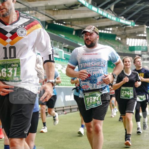 13.09.2026 - 21. swb-Marathon Bremen Michael Burmester http://msf.ph/oto/10442533 13.09.2026 13:07:15 Laufen im Stadion 109, 132, 156, 217, 287, 303, 310, 372, 430, 454, 489, 578, 607, 613, 682, 716, 784, 800, 808, 809, 831, 834, 846, 911, 922, 1083, 1173, 1189, 1205, 1210, 1274, 1322, 1364, 1365, 1369, 1387, 1395, 1437, 1532, 1533, 1545, 1574, 1581, 1600, 1823, 1831, 1841, 1848, 1854, 1871, 1909, 1926, 1938, 2003, 2070, 2076, 2090, 2219, 2275, 2283, 2318, 2355, 2356, 2393, 2405, 2440, 2492, 2565, 2611, 2699, 2707, 2721, 2731, 2755, 2802, 2818, 2831, 2866, 2902, 2911, 2949, 2960 meine-sportfotos.de