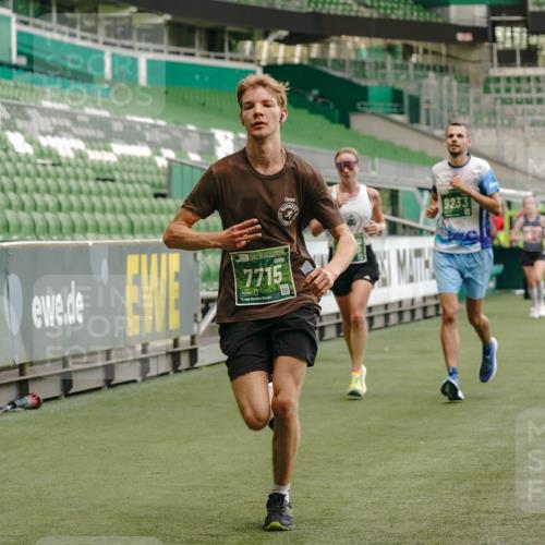 13.09.2026 - 21. swb-Marathon Bremen Michael Burmester http://msf.ph/oto/10442608 13.09.2026 12:43:51 Laufen im Stadion 439, 493, 623, 678, 681, 749, 819, 969, 1009, 1223, 1224, 1335, 1372, 1498, 1562, 1696, 1712, 1745, 1770, 1879, 1921, 2098, 2207, 2651, 2683, 3251, 3500, 3584, 3688, 4096, 4118, 4328, 4739, 4847, 4904, 5143, 5199, 5316, 5369, 5601, 5663, 5776, 5828, 6359, 6579, 6973, 7015, 7170, 7265, 7715, 7841, 7950, 8028, 8311, 8689, 8749, 8850, 8994, 9120, 9137, 9153, 9200, 9233, 9533, 9849, 13063, 13237, 126, 371, 453, 603, 640, 650, 671, 735, 744, 807, 862, 912, 957, 1136 meine-sportfotos.de