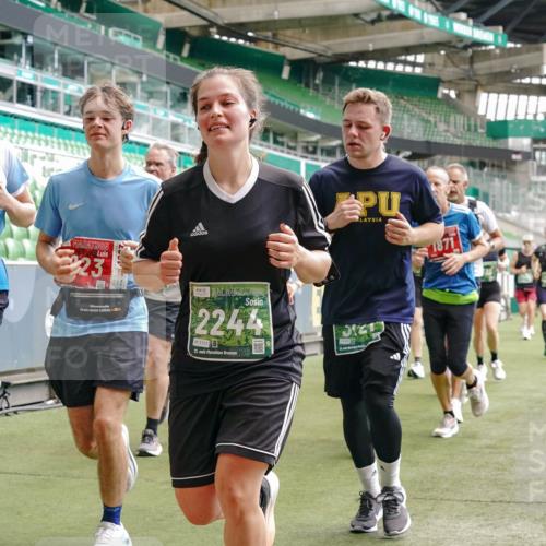 13.09.2026 - 21. swb-Marathon Bremen Michael Burmester http://msf.ph/oto/10442639 13.09.2026 13:07:17 Laufen im Stadion 109, 132, 156, 287, 303, 310, 372, 430, 454, 489, 578, 607, 613, 682, 716, 784, 800, 808, 809, 831, 834, 846, 911, 922, 1083, 1173, 1189, 1205, 1210, 1274, 1322, 1364, 1365, 1369, 1387, 1395, 1437, 1532, 1545, 1574, 1581, 1600, 1823, 1831, 1841, 1848, 1854, 1871, 1909, 1926, 1938, 2003, 2070, 2076, 2090, 2215, 2219, 2275, 2283, 2318, 2355, 2356, 2393, 2405, 2440, 2492, 2565, 2611, 2699, 2707, 2721, 2731, 2755, 2802, 2818, 2831, 2866, 2902, 2911, 2949, 2960 meine-sportfotos.de