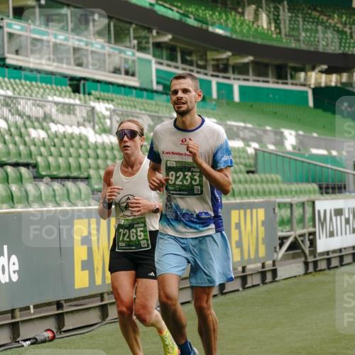 13.09.2026 - 21. swb-Marathon Bremen Michael Burmester http://msf.ph/oto/10442681 13.09.2026 12:43:54 Laufen im Stadion 439, 493, 623, 678, 681, 749, 819, 969, 1009, 1223, 1224, 1301, 1335, 1372, 1498, 1562, 1696, 1712, 1745, 1770, 1879, 1921, 2098, 2207, 2651, 2683, 3251, 3500, 3584, 3688, 4096, 4118, 4328, 4739, 4847, 4904, 5143, 5199, 5316, 5369, 5601, 5663, 5776, 5828, 5996, 6359, 6579, 6973, 7015, 7170, 7265, 7715, 7841, 7950, 8028, 8689, 8749, 8850, 8994, 9120, 9137, 9153, 9200, 9233, 9533, 9849, 13063, 13237, 126, 371, 453, 603, 640, 650, 671, 735, 744, 807, 862, 912, 957, 1136 meine-sportfotos.de