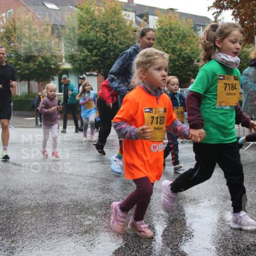 13.09.2026 - Kiel Lauf Markus Tischler http://msf.ph/oto/10442693 13.09.2026 08:35:08 Fleethörn 5667, 751, 7183, 50, 39, 7184, 527 meine-sportfotos.de