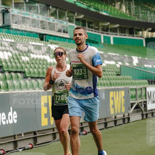 13.09.2026 - 21. swb-Marathon Bremen Michael Burmester http://msf.ph/oto/10442695 13.09.2026 12:43:54 Laufen im Stadion 439, 493, 623, 678, 681, 749, 819, 969, 1009, 1223, 1224, 1301, 1335, 1372, 1498, 1562, 1696, 1712, 1745, 1770, 1879, 1921, 2098, 2207, 2651, 2683, 3251, 3500, 3584, 3688, 4096, 4118, 4328, 4739, 4847, 4904, 5143, 5199, 5316, 5369, 5601, 5663, 5776, 5828, 5996, 6359, 6579, 6973, 7015, 7170, 7265, 7715, 7841, 7950, 8028, 8689, 8749, 8850, 8994, 9120, 9137, 9153, 9200, 9233, 9533, 9849, 13063, 13237, 126, 371, 453, 603, 640, 650, 671, 735, 744, 807, 862, 912, 957, 1136 meine-sportfotos.de