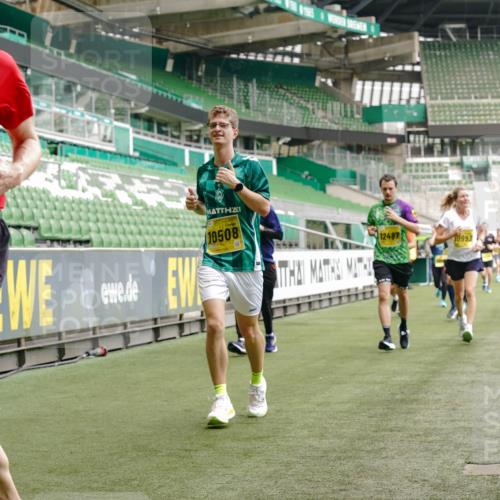 13.09.2026 - 21. swb-Marathon Bremen Michael Burmester http://msf.ph/oto/10442717 13.09.2026 10:28:26 Laufen im Stadion 10096, 10142, 10170, 10172, 10189, 10200, 10223, 10231, 10267, 10269, 10270, 10293, 10294, 10310, 10316, 10329, 10348, 10393, 10421, 10489, 10508, 10514, 10525, 10538, 10544, 10566, 10594, 10628, 10638, 10655, 10709, 10739, 10763, 10770, 10814, 10835, 10840, 10846, 10860, 10876, 10897, 10898, 10910, 10917, 10923, 10956, 10993, 11005, 11007, 11018, 11035, 11058, 11060, 11076, 11087, 11092, 11110, 11111, 11148, 11170 meine-sportfotos.de