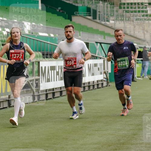 13.09.2026 - 21. swb-Marathon Bremen Michael Burmester http://msf.ph/oto/10442776 13.09.2026 12:43:58 Laufen im Stadion 339, 439, 493, 623, 678, 681, 715, 749, 819, 969, 1223, 1224, 1301, 1335, 1372, 1498, 1562, 1696, 1712, 1745, 1770, 1879, 1921, 2098, 2651, 2683, 3251, 3500, 3584, 3688, 4096, 4118, 4328, 4739, 4847, 4904, 5143, 5199, 5316, 5369, 5601, 5663, 5776, 5996, 6359, 6579, 6973, 7015, 7170, 7265, 7715, 7841, 7950, 8028, 8689, 8749, 8850, 8994, 9120, 9137, 9153, 9200, 9233, 9533, 9849, 13063, 13237, 126, 371, 453, 603, 640, 650, 671, 735, 744, 807, 862, 912, 957, 1136 meine-sportfotos.de