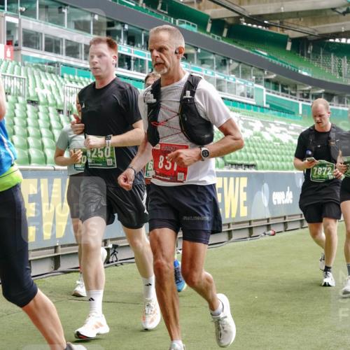 13.09.2026 - 21. swb-Marathon Bremen Michael Burmester http://msf.ph/oto/10442828 13.09.2026 13:07:20 Laufen im Stadion 109, 132, 156, 287, 303, 310, 372, 430, 454, 489, 578, 607, 613, 682, 716, 784, 800, 808, 809, 831, 834, 846, 911, 922, 1083, 1173, 1189, 1205, 1210, 1274, 1322, 1364, 1365, 1369, 1387, 1395, 1437, 1532, 1545, 1574, 1581, 1600, 1823, 1831, 1841, 1848, 1854, 1871, 1909, 1926, 1938, 2003, 2070, 2076, 2090, 2215, 2219, 2275, 2283, 2318, 2355, 2356, 2366, 2393, 2405, 2440, 2492, 2565, 2611, 2699, 2707, 2721, 2731, 2755, 2782, 2802, 2818, 2831, 2866, 2902, 2911, 2949, 2960 meine-sportfotos.de