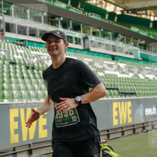 13.09.2026 - 21. swb-Marathon Bremen Michael Burmester http://msf.ph/oto/10442897 13.09.2026 12:44:03 Laufen im Stadion 339, 439, 493, 623, 678, 681, 715, 749, 819, 969, 1223, 1224, 1264, 1301, 1335, 1372, 1498, 1562, 1696, 1712, 1745, 1770, 1879, 1921, 1975, 2098, 2651, 2683, 3251, 3500, 3584, 3688, 4096, 4118, 4328, 4739, 4847, 4904, 5143, 5199, 5316, 5369, 5601, 5663, 5776, 5996, 6359, 6579, 6973, 7015, 7170, 7206, 7265, 7715, 7841, 7950, 8028, 8689, 8749, 8850, 8994, 9137, 9153, 9200, 9233, 9533, 9849, 13063, 13237, 126, 371, 453, 603, 640, 650, 671, 735, 744, 862, 912, 957, 1136 meine-sportfotos.de