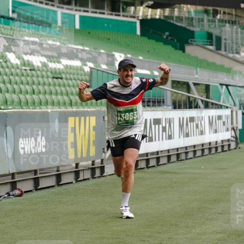 13.09.2026 - 21. swb-Marathon Bremen Michael Burmester http://msf.ph/oto/10442920 13.09.2026 12:44:05 Laufen im Stadion 339, 439, 493, 623, 678, 681, 715, 749, 819, 969, 1223, 1224, 1264, 1301, 1335, 1372, 1498, 1562, 1696, 1712, 1745, 1770, 1879, 1921, 1975, 2098, 2651, 2683, 3251, 3500, 3584, 3688, 4096, 4118, 4328, 4739, 4847, 4904, 5143, 5199, 5316, 5369, 5601, 5663, 5776, 5996, 6359, 6579, 6973, 7015, 7170, 7206, 7265, 7715, 7841, 7950, 8028, 8689, 8749, 8850, 8994, 9137, 9153, 9200, 9233, 9533, 9849, 13063, 13168, 13237, 126, 371, 453, 603, 640, 650, 671, 735, 744, 862, 912, 957, 1136 meine-sportfotos.de