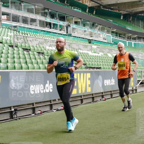13.09.2026 - 21. swb-Marathon Bremen Michael Burmester http://msf.ph/oto/10443103 13.09.2026 10:28:34 Laufen im Stadion 10142, 10170, 10183, 10189, 10200, 10223, 10267, 10269, 10270, 10293, 10294, 10310, 10316, 10329, 10348, 10381, 10393, 10421, 10426, 10489, 10508, 10525, 10537, 10538, 10544, 10566, 10594, 10655, 10709, 10739, 10763, 10770, 10814, 10835, 10840, 10846, 10860, 10876, 10897, 10898, 10910, 10917, 10923, 10966, 10993, 11005, 11007, 11018, 11035, 11058, 11060, 11076, 11087, 11092, 11110, 11111, 11148, 11170 meine-sportfotos.de