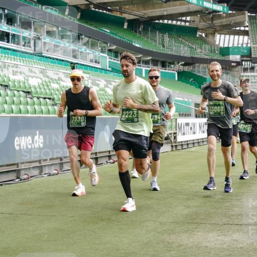 13.09.2026 - 21. swb-Marathon Bremen Michael Burmester http://msf.ph/oto/10443129 13.09.2026 13:07:24 Laufen im Stadion 109, 132, 156, 287, 303, 310, 372, 430, 454, 489, 551, 578, 607, 613, 682, 716, 784, 800, 808, 809, 831, 834, 846, 911, 922, 1083, 1173, 1189, 1205, 1210, 1274, 1285, 1322, 1364, 1365, 1369, 1387, 1395, 1437, 1532, 1545, 1574, 1581, 1600, 1688, 1823, 1831, 1841, 1848, 1854, 1871, 1909, 1926, 1938, 2003, 2070, 2090, 2215, 2219, 2275, 2283, 2318, 2355, 2356, 2366, 2393, 2405, 2440, 2492, 2565, 2611, 2699, 2707, 2721, 2731, 2755, 2782, 2802, 2818, 2831, 2866, 2902, 2911, 2949, 2960 meine-sportfotos.de
