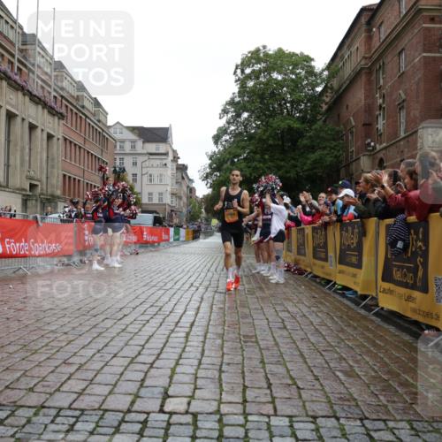 13.09.2026 - Kiel Lauf Yannick Fuchs http://msf.ph/oto/10443156 13.09.2026 11:58:59 Ziel 6694 meine-sportfotos.de