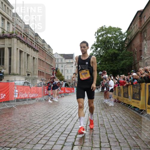 13.09.2026 - Kiel Lauf Yannick Fuchs http://msf.ph/oto/10443203 13.09.2026 11:59:01 Ziel 6694 meine-sportfotos.de