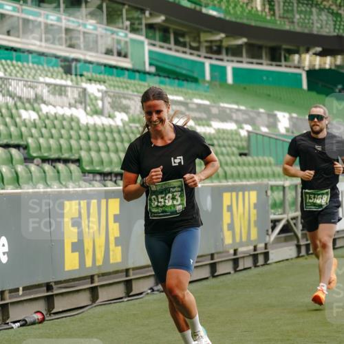 13.09.2026 - 21. swb-Marathon Bremen Michael Burmester http://msf.ph/oto/10443225 13.09.2026 12:44:21 Laufen im Stadion 339, 493, 623, 678, 681, 715, 819, 969, 1264, 1301, 1335, 1372, 1498, 1562, 1696, 1770, 1921, 1937, 1975, 2098, 2651, 2683, 3092, 3251, 3500, 3584, 3609, 3688, 4096, 4118, 4328, 4739, 4904, 5143, 5199, 5316, 5369, 5601, 5663, 5776, 5996, 6359, 6579, 6973, 7015, 7170, 7206, 7265, 7715, 7841, 7950, 8028, 8689, 8749, 8850, 9137, 9153, 9200, 9233, 9583, 9849, 13063, 13168, 13237, 126, 371, 453, 603, 640, 650, 671, 735, 744, 862, 912, 957, 1136, 1411, 1822 meine-sportfotos.de