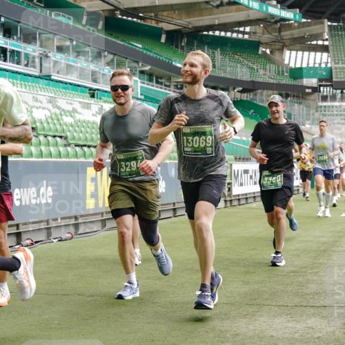 13.09.2026 - 21. swb-Marathon Bremen Michael Burmester http://msf.ph/oto/10443228 13.09.2026 13:07:25 Laufen im Stadion 109, 132, 156, 287, 303, 310, 372, 430, 454, 489, 551, 578, 607, 613, 682, 716, 784, 800, 808, 809, 831, 834, 846, 911, 922, 1083, 1173, 1189, 1205, 1210, 1285, 1322, 1364, 1365, 1369, 1387, 1395, 1437, 1532, 1545, 1574, 1600, 1688, 1823, 1831, 1841, 1848, 1854, 1871, 1909, 1926, 1938, 2003, 2070, 2090, 2215, 2219, 2275, 2283, 2318, 2355, 2356, 2366, 2393, 2405, 2440, 2492, 2565, 2611, 2699, 2707, 2721, 2731, 2755, 2782, 2802, 2818, 2831, 2866, 2902, 2911, 2949, 2960 meine-sportfotos.de