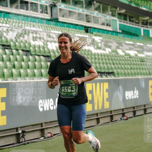 13.09.2026 - 21. swb-Marathon Bremen Michael Burmester http://msf.ph/oto/10443236 13.09.2026 12:44:22 Laufen im Stadion 339, 493, 623, 678, 681, 715, 819, 969, 1264, 1301, 1335, 1372, 1498, 1562, 1696, 1770, 1921, 1937, 1975, 2098, 2651, 2683, 3092, 3251, 3500, 3584, 3609, 3688, 4096, 4118, 4328, 4739, 4904, 5143, 5199, 5316, 5369, 5601, 5663, 5776, 5996, 6359, 6579, 6973, 7015, 7170, 7206, 7265, 7715, 7841, 7950, 8028, 8689, 8749, 8850, 9137, 9153, 9200, 9233, 9583, 9849, 13063, 13168, 13237, 126, 371, 453, 603, 640, 650, 671, 735, 744, 862, 912, 957, 1136, 1411, 1822 meine-sportfotos.de