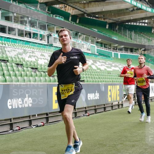13.09.2026 - 21. swb-Marathon Bremen Michael Burmester http://msf.ph/oto/10443280 13.09.2026 10:28:37 Laufen im Stadion 10142, 10170, 10183, 10189, 10200, 10223, 10267, 10269, 10270, 10293, 10294, 10310, 10316, 10329, 10348, 10381, 10393, 10421, 10426, 10508, 10525, 10537, 10538, 10544, 10566, 10594, 10655, 10709, 10739, 10763, 10770, 10814, 10835, 10840, 10846, 10860, 10876, 10897, 10898, 10910, 10917, 10923, 10966, 10993, 11005, 11007, 11018, 11035, 11058, 11060, 11076, 11087, 11092, 11110, 11111, 11148, 11170 meine-sportfotos.de