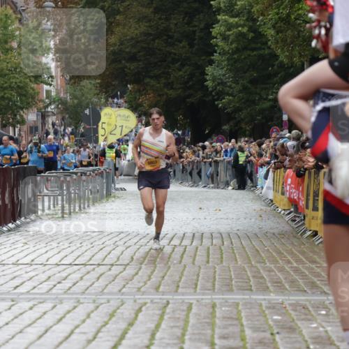 13.09.2026 - Kiel Lauf Yannick Fuchs http://msf.ph/oto/10443319 13.09.2026 12:01:17 Ziel 8803 meine-sportfotos.de