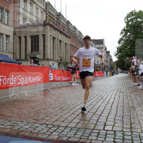 13.09.2026 - Kiel Lauf Yannick Fuchs http://msf.ph/oto/10443389 13.09.2026 12:02:18 Ziel 11291 meine-sportfotos.de
