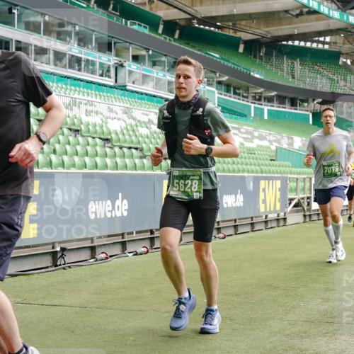 13.09.2026 - 21. swb-Marathon Bremen Michael Burmester http://msf.ph/oto/10443392 13.09.2026 13:07:28 Laufen im Stadion 109, 132, 156, 287, 303, 310, 372, 430, 454, 489, 551, 578, 607, 613, 682, 716, 784, 800, 808, 809, 831, 834, 846, 884, 911, 922, 1083, 1173, 1189, 1205, 1210, 1285, 1322, 1364, 1365, 1369, 1387, 1395, 1437, 1532, 1545, 1574, 1600, 1688, 1823, 1831, 1841, 1848, 1854, 1871, 1909, 1926, 1938, 2003, 2070, 2090, 2215, 2219, 2275, 2283, 2318, 2355, 2356, 2366, 2393, 2405, 2440, 2492, 2565, 2611, 2699, 2707, 2721, 2731, 2755, 2782, 2802, 2818, 2831, 2866, 2902, 2911, 2949, 2960 meine-sportfotos.de