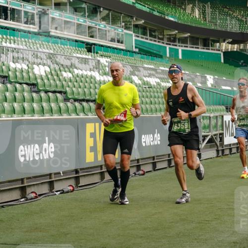 13.09.2026 - 21. swb-Marathon Bremen Michael Burmester http://msf.ph/oto/10443406 13.09.2026 12:44:27 Laufen im Stadion 280, 339, 493, 623, 678, 681, 715, 819, 969, 1264, 1301, 1335, 1372, 1498, 1562, 1696, 1770, 1921, 1937, 1975, 2020, 2098, 2683, 3092, 3251, 3271, 3500, 3609, 3688, 4096, 4118, 4328, 4739, 4904, 5143, 5199, 5316, 5369, 5601, 5663, 5776, 5996, 6359, 6579, 6973, 7015, 7170, 7206, 7265, 7715, 7841, 7950, 8028, 8689, 8749, 8850, 9129, 9137, 9153, 9200, 9233, 9583, 9849, 13063, 13168, 13237, 126, 371, 453, 603, 640, 650, 671, 735, 744, 862, 912, 957, 1136, 1411, 1822 meine-sportfotos.de