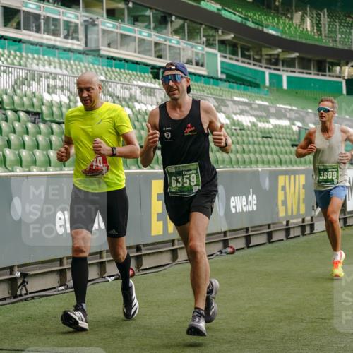 13.09.2026 - 21. swb-Marathon Bremen Michael Burmester http://msf.ph/oto/10443434 13.09.2026 12:44:28 Laufen im Stadion 280, 339, 493, 623, 678, 681, 715, 819, 969, 1264, 1301, 1335, 1372, 1498, 1696, 1770, 1921, 1937, 1975, 2020, 2098, 2683, 3092, 3271, 3500, 3609, 3688, 4118, 4328, 4739, 4904, 5092, 5143, 5199, 5316, 5369, 5601, 5663, 5776, 5996, 6359, 6579, 6973, 7015, 7170, 7206, 7265, 7715, 7841, 7950, 8028, 8689, 8749, 8850, 9129, 9137, 9153, 9200, 9233, 9583, 9849, 13063, 13168, 13237, 126, 371, 453, 603, 640, 650, 671, 735, 744, 862, 912, 957, 1136, 1411, 1822, 1850 meine-sportfotos.de