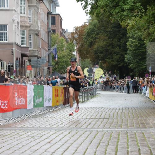 13.09.2026 - Kiel Lauf Yannick Fuchs http://msf.ph/oto/10443449 13.09.2026 12:04:04 Ziel 8608, 11804 meine-sportfotos.de