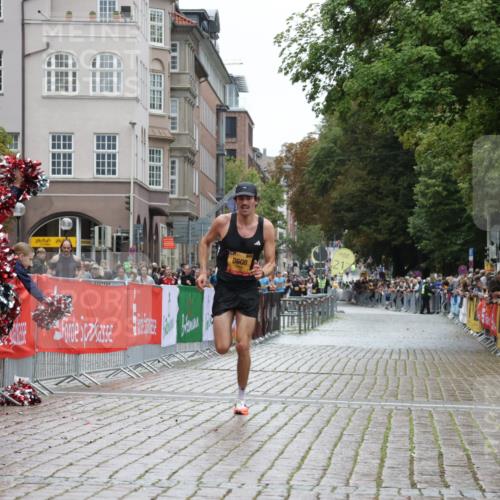 13.09.2026 - Kiel Lauf Yannick Fuchs http://msf.ph/oto/10443456 13.09.2026 12:04:06 Ziel 8608, 11804 meine-sportfotos.de