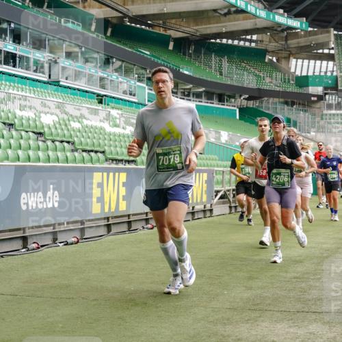 13.09.2026 - 21. swb-Marathon Bremen Michael Burmester http://msf.ph/oto/10443460 13.09.2026 13:07:29 Laufen im Stadion 109, 132, 156, 287, 303, 310, 372, 430, 454, 489, 551, 578, 607, 613, 682, 716, 800, 808, 809, 831, 834, 846, 884, 911, 922, 1083, 1173, 1189, 1205, 1210, 1285, 1322, 1364, 1365, 1369, 1387, 1395, 1437, 1532, 1545, 1574, 1600, 1688, 1823, 1831, 1841, 1848, 1854, 1871, 1909, 1926, 1938, 2003, 2070, 2090, 2215, 2219, 2275, 2283, 2318, 2355, 2356, 2366, 2393, 2405, 2440, 2492, 2565, 2611, 2699, 2707, 2721, 2731, 2755, 2782, 2802, 2818, 2831, 2866, 2902, 2911, 2949, 2960 meine-sportfotos.de