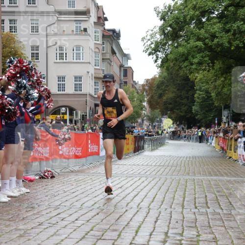 13.09.2026 - Kiel Lauf Yannick Fuchs http://msf.ph/oto/10443461 13.09.2026 12:04:07 Ziel 8608, 11804 meine-sportfotos.de