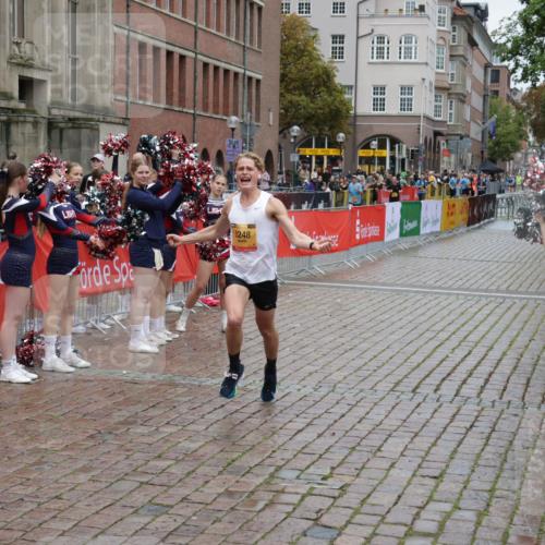 13.09.2026 - Kiel Lauf Yannick Fuchs http://msf.ph/oto/10443490 13.09.2026 12:07:02 Ziel 12078, 2875, 5248 meine-sportfotos.de