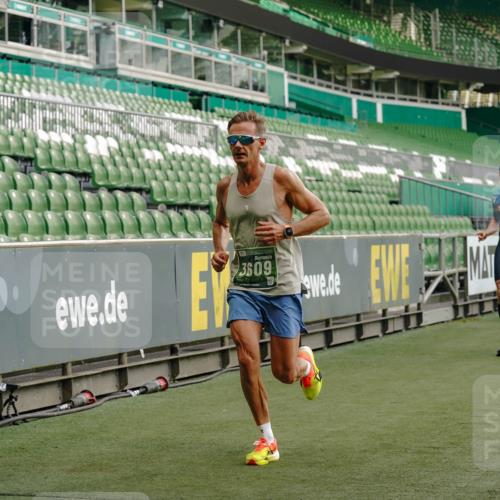 13.09.2026 - 21. swb-Marathon Bremen Michael Burmester http://msf.ph/oto/10443497 13.09.2026 12:44:29 Laufen im Stadion 280, 339, 493, 623, 678, 681, 715, 819, 969, 1264, 1301, 1335, 1372, 1498, 1696, 1770, 1921, 1937, 1975, 2020, 2098, 2683, 3092, 3271, 3500, 3609, 3688, 4118, 4328, 4739, 4904, 5092, 5143, 5199, 5316, 5369, 5601, 5776, 5996, 6359, 6579, 6973, 7015, 7170, 7206, 7265, 7715, 7841, 7950, 8028, 8689, 8749, 8850, 9129, 9137, 9153, 9200, 9233, 9583, 9849, 13063, 13168, 13237, 126, 371, 453, 603, 640, 650, 671, 735, 744, 862, 912, 957, 1136, 1411, 1822, 1850 meine-sportfotos.de