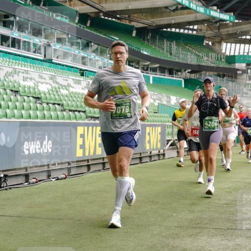 13.09.2026 - 21. swb-Marathon Bremen Michael Burmester http://msf.ph/oto/10443499 13.09.2026 13:07:29 Laufen im Stadion 109, 132, 156, 287, 303, 310, 372, 430, 454, 489, 551, 578, 607, 613, 682, 716, 800, 808, 809, 831, 834, 846, 884, 911, 922, 1083, 1173, 1189, 1205, 1210, 1285, 1322, 1364, 1365, 1369, 1387, 1395, 1437, 1532, 1545, 1574, 1600, 1688, 1823, 1831, 1841, 1848, 1854, 1871, 1909, 1926, 1938, 2003, 2070, 2090, 2215, 2219, 2275, 2283, 2318, 2355, 2356, 2366, 2393, 2405, 2440, 2492, 2565, 2611, 2699, 2707, 2721, 2731, 2755, 2782, 2802, 2818, 2831, 2866, 2902, 2911, 2949, 2960 meine-sportfotos.de