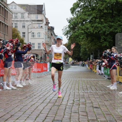 13.09.2026 - Kiel Lauf Yannick Fuchs http://msf.ph/oto/10443548 13.09.2026 12:07:20 Ziel 12078, 12459, 5248 meine-sportfotos.de