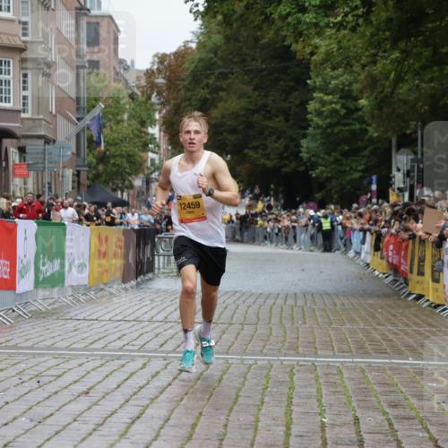 13.09.2026 - Kiel Lauf Yannick Fuchs http://msf.ph/oto/10443588 13.09.2026 12:07:53 Ziel 12459 meine-sportfotos.de