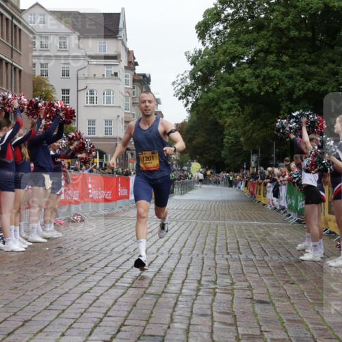 13.09.2026 - Kiel Lauf Yannick Fuchs http://msf.ph/oto/10443701 13.09.2026 12:09:54 Ziel 1201, 61 meine-sportfotos.de
