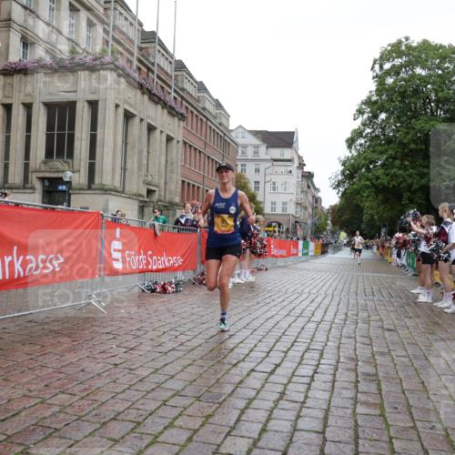 13.09.2026 - Kiel Lauf Yannick Fuchs http://msf.ph/oto/10443792 13.09.2026 12:10:39 Ziel 61, 2077, 2790, 7264, 2457 meine-sportfotos.de