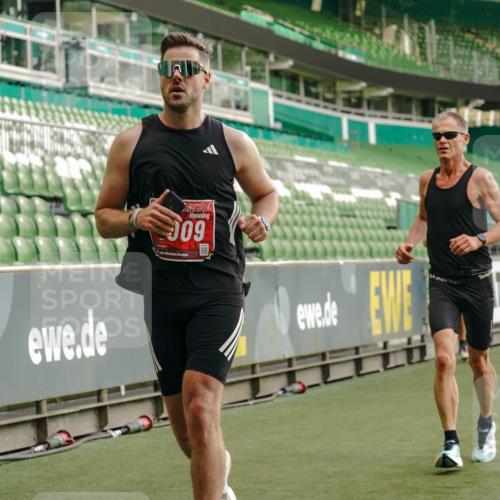 13.09.2026 - 21. swb-Marathon Bremen Michael Burmester http://msf.ph/oto/10443805 13.09.2026 12:44:45 Laufen im Stadion 280, 339, 474, 493, 508, 623, 678, 681, 715, 788, 819, 969, 1264, 1301, 1335, 1372, 1498, 1696, 1770, 1937, 1975, 2020, 2098, 3092, 3271, 3500, 3609, 4118, 4328, 4739, 4904, 5092, 5143, 5199, 5369, 5601, 5776, 5996, 6579, 6918, 6973, 7015, 7170, 7206, 7265, 7478, 7715, 7841, 7950, 8028, 8054, 8096, 8850, 9070, 9129, 9137, 9153, 9233, 9306, 9583, 9642, 9849, 13063, 13168, 13237, 126, 371, 603, 640, 650, 671, 735, 744, 862, 912, 957, 1136, 1411, 1667, 1822, 1850 meine-sportfotos.de