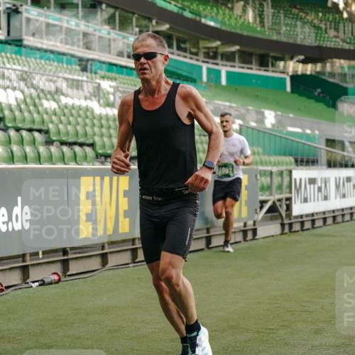 13.09.2026 - 21. swb-Marathon Bremen Michael Burmester http://msf.ph/oto/10443852 13.09.2026 12:44:46 Laufen im Stadion 280, 339, 474, 493, 508, 623, 678, 681, 715, 788, 819, 969, 1264, 1301, 1335, 1372, 1498, 1696, 1770, 1937, 1975, 2020, 2098, 3092, 3271, 3500, 3609, 4110, 4118, 4328, 4739, 4904, 5092, 5143, 5199, 5369, 5601, 5776, 5996, 6579, 6918, 6973, 7015, 7170, 7206, 7265, 7478, 7715, 7841, 7950, 8028, 8054, 8096, 8850, 9070, 9129, 9137, 9153, 9233, 9306, 9583, 9642, 9849, 13063, 13168, 13237, 126, 371, 603, 640, 650, 671, 735, 744, 862, 912, 957, 1136, 1411, 1667, 1822, 1850 meine-sportfotos.de