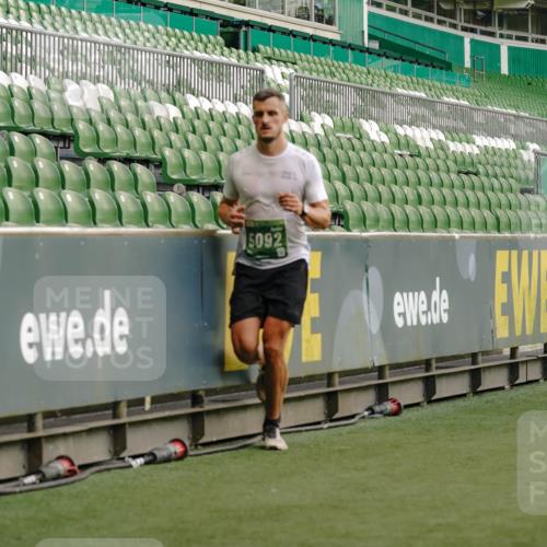 13.09.2026 - 21. swb-Marathon Bremen Michael Burmester http://msf.ph/oto/10443864 13.09.2026 12:44:47 Laufen im Stadion 280, 339, 474, 493, 508, 623, 678, 681, 715, 788, 819, 969, 1264, 1301, 1335, 1372, 1498, 1696, 1770, 1937, 1975, 2020, 2098, 3092, 3271, 3500, 3609, 4110, 4118, 4328, 4739, 4904, 5092, 5143, 5199, 5369, 5601, 5776, 5996, 6579, 6918, 6973, 7015, 7170, 7206, 7265, 7478, 7715, 7841, 7950, 8028, 8054, 8096, 8850, 9070, 9129, 9137, 9153, 9233, 9306, 9583, 9642, 13063, 13168, 13237, 126, 371, 603, 640, 650, 671, 735, 744, 862, 912, 957, 1136, 1411, 1667, 1822, 1850 meine-sportfotos.de