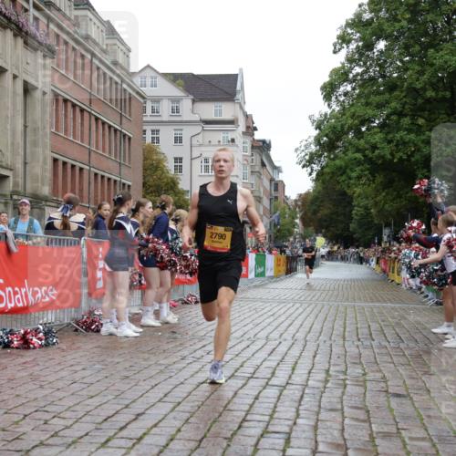 13.09.2026 - Kiel Lauf Yannick Fuchs http://msf.ph/oto/10443873 13.09.2026 12:10:46 Ziel 61, 2077, 2790, 7264, 1373, 1949, 2327, 2457, 4710, 11322, 12191, 61 meine-sportfotos.de