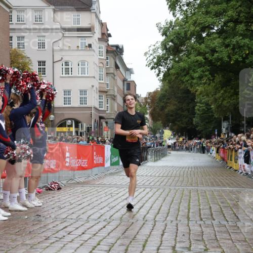 13.09.2026 - Kiel Lauf Yannick Fuchs http://msf.ph/oto/10443927 13.09.2026 12:10:51 Ziel 2457, 2077, 2790, 7264, 1373, 1949, 2327, 4710, 11322, 12191, 61, 2077 meine-sportfotos.de
