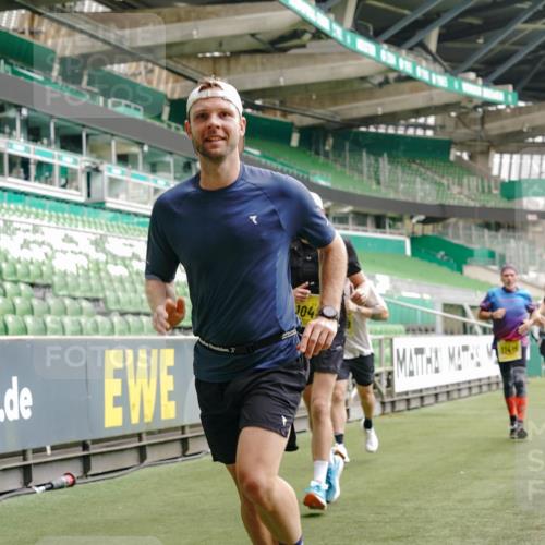 13.09.2026 - 21. swb-Marathon Bremen Michael Burmester http://msf.ph/oto/10443970 13.09.2026 10:28:47 Laufen im Stadion 10142, 10162, 10170, 10183, 10189, 10200, 10223, 10267, 10270, 10293, 10294, 10316, 10329, 10334, 10348, 10381, 10393, 10421, 10426, 10508, 10525, 10537, 10538, 10544, 10594, 10655, 10709, 10739, 10763, 10770, 10814, 10835, 10840, 10846, 10860, 10876, 10910, 10917, 10923, 10966, 10993, 11005, 11007, 11018, 11035, 11058, 11076, 11087, 11092, 11109, 11111, 11148, 11170 meine-sportfotos.de