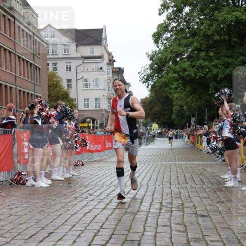 13.09.2026 - Kiel Lauf Yannick Fuchs http://msf.ph/oto/10443974 13.09.2026 12:11:17 Ziel 1373, 1949, 2327, 2457, 4710, 11322, 12191, 2631, 4347 meine-sportfotos.de