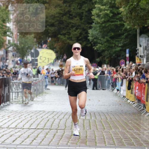 13.09.2026 - Kiel Lauf Yannick Fuchs http://msf.ph/oto/10444013 13.09.2026 12:11:22 Ziel 2631, 1373, 1949, 2327, 2457, 4710, 11322, 12191, 4347 meine-sportfotos.de
