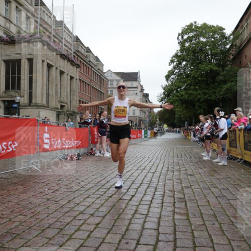 13.09.2026 - Kiel Lauf Yannick Fuchs http://msf.ph/oto/10444071 13.09.2026 12:11:26 Ziel 2631, 1373, 1949, 2327, 2457, 4710, 11322, 12191, 4347, 8609, 11504, 2457 meine-sportfotos.de