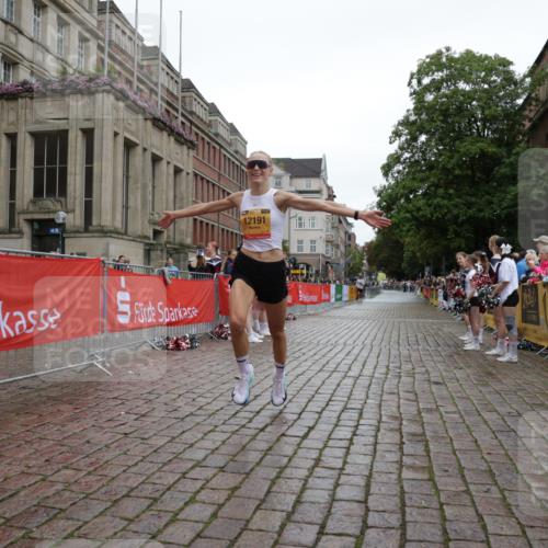 13.09.2026 - Kiel Lauf Yannick Fuchs http://msf.ph/oto/10444076 13.09.2026 12:11:26 Ziel 2631, 1373, 1949, 2327, 2457, 4710, 11322, 12191, 4347, 8609, 11504, 2457 meine-sportfotos.de