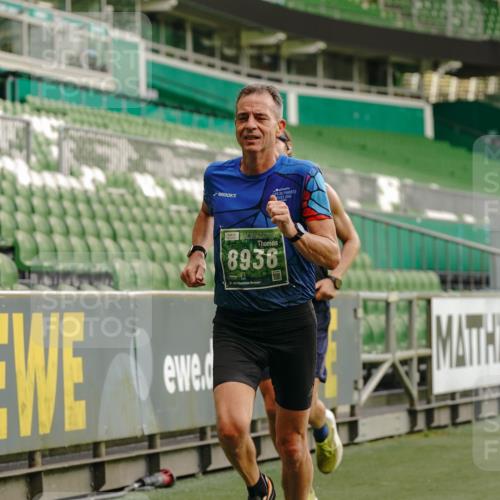 13.09.2026 - 21. swb-Marathon Bremen Michael Burmester http://msf.ph/oto/10444139 13.09.2026 12:44:59 Laufen im Stadion 280, 339, 474, 493, 508, 623, 678, 681, 715, 788, 969, 1017, 1264, 1277, 1301, 1335, 1372, 1498, 1696, 1770, 1937, 1975, 2020, 2098, 3092, 3271, 3500, 3609, 4110, 4118, 4157, 4328, 4739, 4904, 5092, 5143, 5369, 5601, 5776, 5996, 6579, 6918, 6973, 7015, 7170, 7206, 7265, 7478, 7715, 7841, 7950, 8028, 8054, 8096, 8850, 8936, 9070, 9129, 9137, 9273, 9306, 9583, 9642, 13063, 13168, 13237, 126, 371, 603, 640, 650, 671, 735, 744, 912, 957, 1136, 1411, 1667, 1822, 1850 meine-sportfotos.de