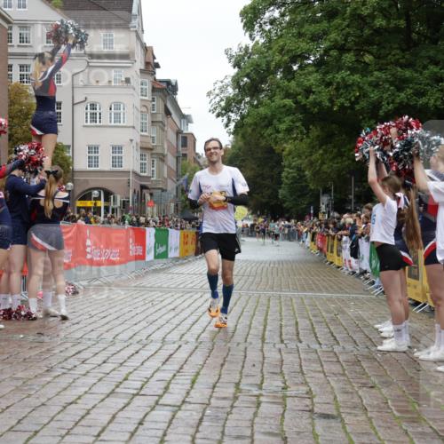 13.09.2026 - Kiel Lauf Yannick Fuchs http://msf.ph/oto/10444172 13.09.2026 12:11:55 Ziel 8209, 8609, 8993, 11504, 2631, 4347, 8609, 3730 meine-sportfotos.de