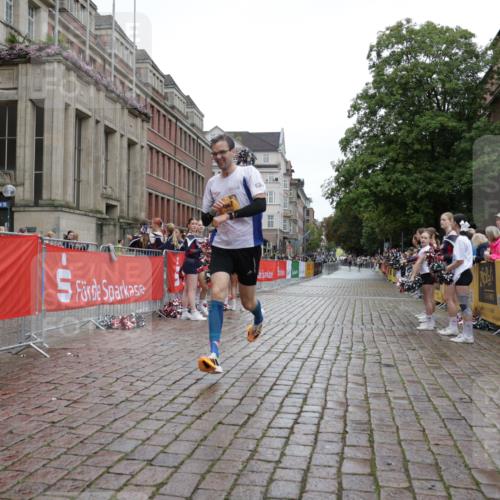 13.09.2026 - Kiel Lauf Yannick Fuchs http://msf.ph/oto/10444191 13.09.2026 12:11:57 Ziel 8209, 8993, 2631, 4347, 8609, 8993, 11504, 3730, 2631 meine-sportfotos.de