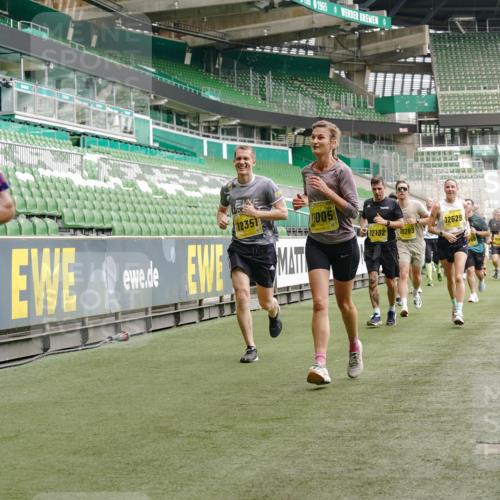 13.09.2026 - 21. swb-Marathon Bremen Michael Burmester http://msf.ph/oto/10444233 13.09.2026 10:28:51 Laufen im Stadion 10162, 10170, 10183, 10189, 10200, 10218, 10223, 10253, 10267, 10270, 10293, 10294, 10316, 10329, 10334, 10348, 10381, 10393, 10421, 10426, 10508, 10525, 10537, 10538, 10544, 10594, 10655, 10709, 10739, 10763, 10770, 10814, 10825, 10835, 10840, 10846, 10860, 10876, 10910, 10917, 10923, 10966, 10993, 11005, 11007, 11018, 11035, 11058, 11076, 11087, 11092, 11109, 11111, 11148, 11170 meine-sportfotos.de